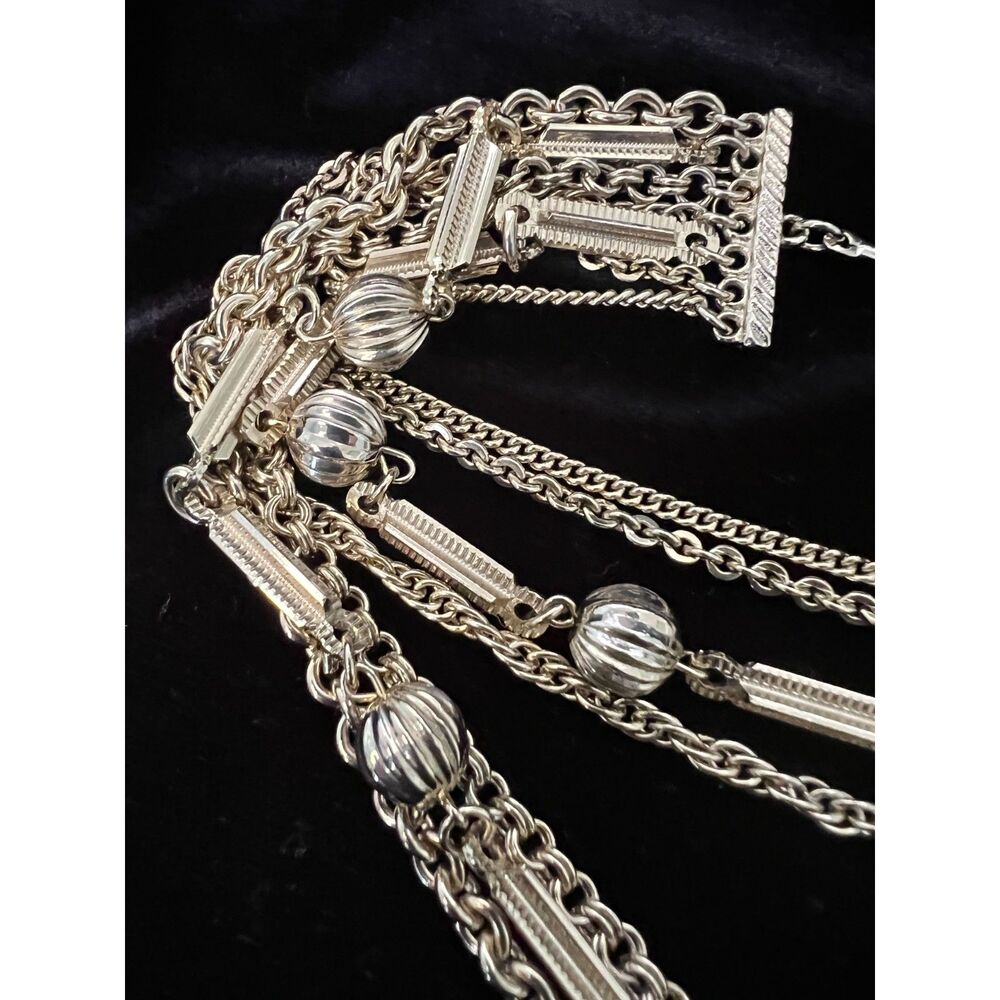 VTG Lisner 7 strand 16 " necklace Gold tone good condition - Picture 3 of 7